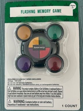 Flashing Memory Game Electronic widget Toy 3 years + Battery incl. NEW WITH TAGS